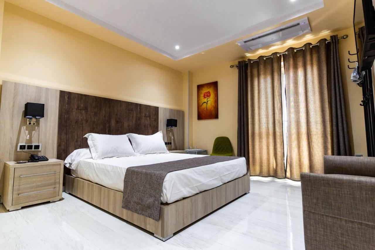 Hotel Zinou Zm Algeri Esterno foto