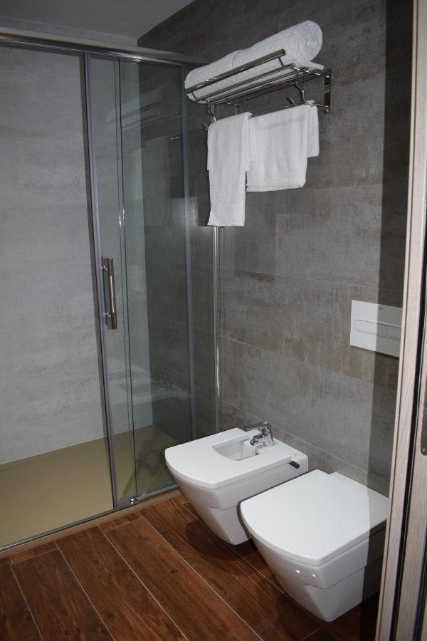 Hotel Zinou Zm Algeri Esterno foto
